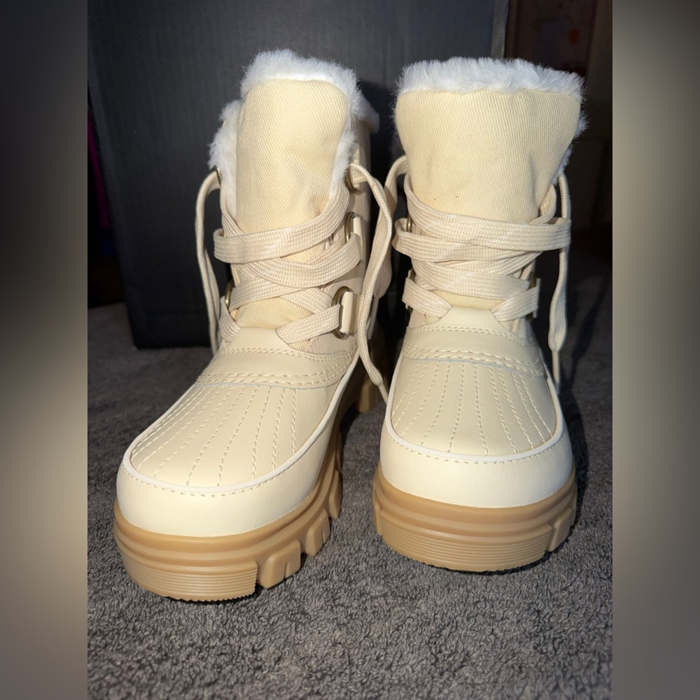 Sorel Tivoli V Waterproof Women's Winter Boots